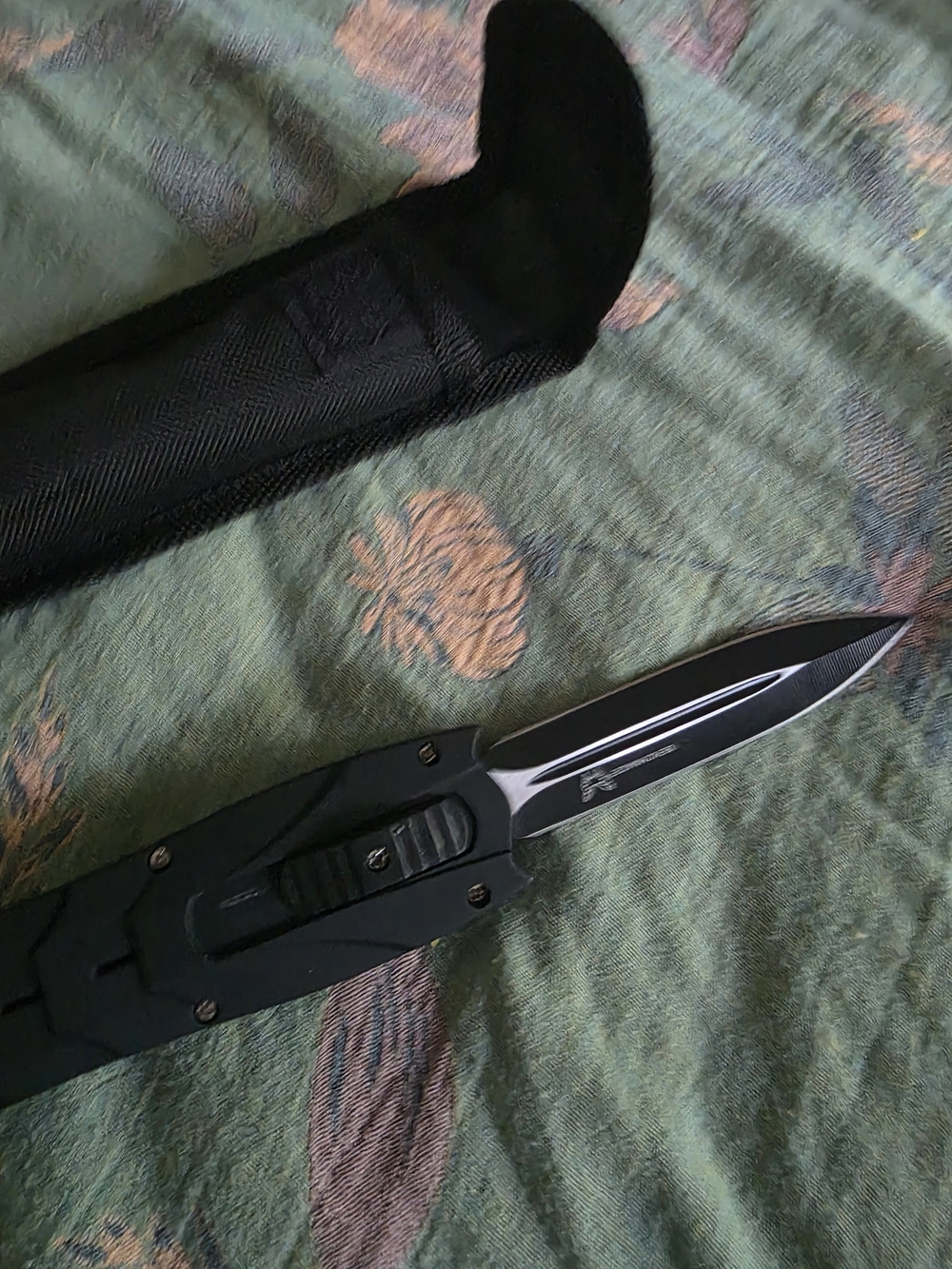 Benchmade - Picture 2 of 6